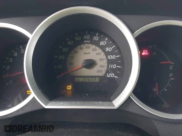 2008 Toyota Tacoma with VIN 5TEPX42N68Z523044, listed as a IAAI auction lot 43508432 with 226,591 mi miles and . Bid and sale history available at DreamBid. Image 7.