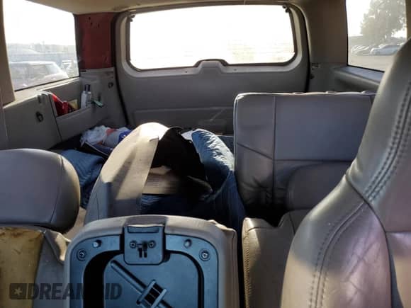 2003 Jeep Grand Cherokee Laredo z VIN 1J4GX48S13C547993, wystawiony jako Copart lot #67148165 z przebiegiem Nie podano mil oraz Szkoda całkowita • Salvage title. Historia ofert i sprzedaży dostępna na DreamBid. Obrazek 10.