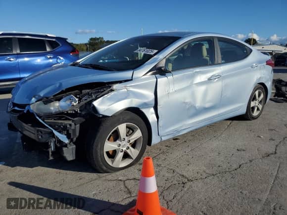 2011 Hyundai Elantra GLS z VIN KMHDH4AE3BU122533, wystawiony jako Copart lot #84761025 z przebiegiem 245 635 mil mil oraz Szkoda całkowita • Salvage title. Historia ofert i sprzedaży dostępna na DreamBid. Obrazek 1.
