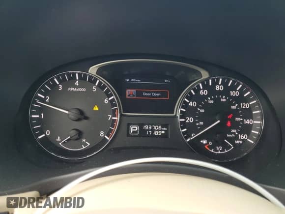 2013 Nissan Pathfinder SV with VIN 5N1AR2MN9DC656578, listed as a Copart auction lot 70156645 with 193,706 mi miles and Salvage title. Bid and sale history available at DreamBid. Image 9.
