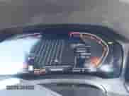 2022 BMW 3 Series 330i z VIN WBA5R1C01NFM20381, wystawiony jako IAAI lot #41579020 z przebiegiem 37 874 mil mil oraz . Historia ofert i sprzedaży dostępna na DreamBid. Obrazek 7.