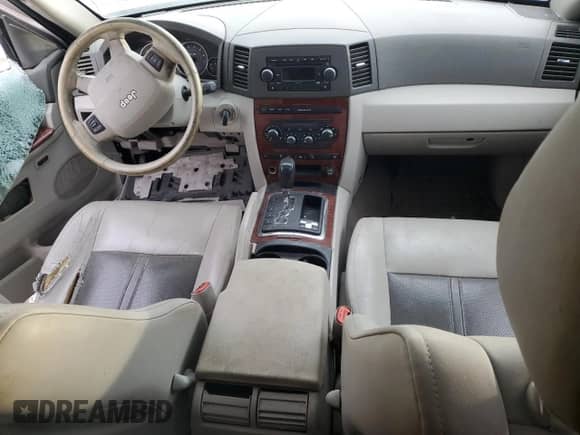 2006 Jeep Grand Cherokee Limited с VIN 1J4HR58206C102797, выставлен на аукционе Copart как лот 85742495 с пробегом Не указан миль и Списание • Salvage title. История ставок и продаж доступна на DreamBid. Изображение 8.