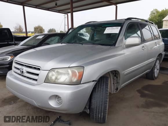 2004 Toyota Highlander Limited with VIN JTEDP21A040038524, listed as a IAAI auction lot 43243259 with Not provided miles and . Bid and sale history available at DreamBid. Image 17.