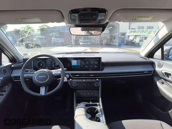 2025 Hyundai Sonata SEL с VIN KMHL64JA4SA431699, выставлен на аукционе Copart как лот 86684295 с пробегом 196 миль миль и Списание • Salvage title. История ставок и продаж доступна на DreamBid. Изображение 9.