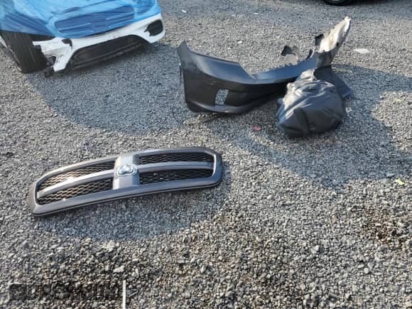 2019 Ram 1500 Tradesman z VIN 1C6RR6FT0KS500854, wystawiony jako Copart lot #70329365 z przebiegiem 42 151 mil mil oraz Szkoda całkowita • Salvage title. Historia ofert i sprzedaży dostępna na DreamBid. Obrazek 12.