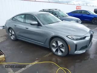 2023 BMW i4 eDrive35 с VIN WBY43AW04PFP57379, выставлен на аукционе IAAI как лот 42235595 с пробегом 12 934 миль миль и . История ставок и продаж доступна на DreamBid. Изображение 1.