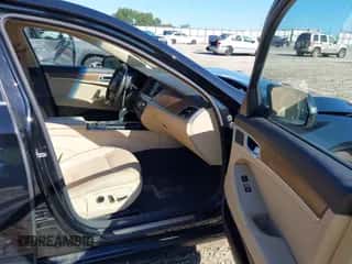 2016 Hyundai Genesis 3.8L с VIN KMHGN4JE7GU144158, выставлен на аукционе IAAI как лот 43064060 с пробегом 84 140 миль миль и . История ставок и продаж доступна на DreamBid. Изображение 5.