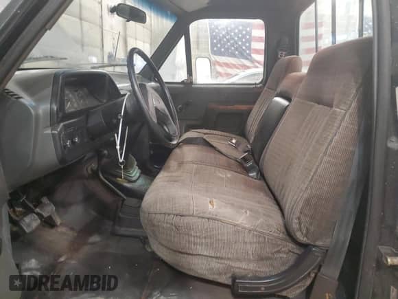 1991 Ford F-150 z VIN 1FTEF14N2MLA69468, wystawiony jako Copart lot #49155205 z przebiegiem 22 196 mil mil oraz Czysty tytuł • Clean title. Historia ofert i sprzedaży dostępna na DreamBid. Obrazek 7.