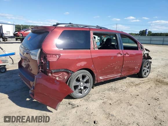 2017 Toyota Sienna SE with VIN 5TDXZ3DC4HS875844, listed as a Copart auction lot 84577465 with 165,613 mi miles and Clean title. Bid and sale history available at DreamBid. Image 3.