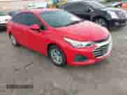 2019 Chevrolet Cruze z VIN 1G1BJ5SM6K7102909, wystawiony jako IAAI lot #41893967 z przebiegiem 53 633 mil mil oraz . Historia ofert i sprzedaży dostępna na DreamBid. Obrazek 1.