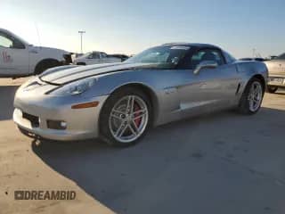 2007 Chevrolet Corvette Z06 с VIN 1G1YY26E475116317, выставлен на аукционе Copart как лот 41686905 с пробегом 21 720 миль миль и Списание • Salvage title. История ставок и продаж доступна на DreamBid. Изображение 1.