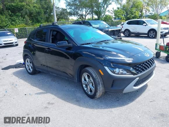2022 Hyundai Kona SEL с VIN KM8K62ABXNU917770, выставлен на аукционе IAAI как лот 43049568 с пробегом 49 348 миль миль и . История ставок и продаж доступна на DreamBid. Изображение 1.