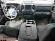 2022 Chevrolet Silverado 3500 с VIN 1GB4YSE72NF330775, выставлен на аукционе Copart как лот 50227885 с пробегом 76 634 миль миль и Списание • Salvage title. История ставок и продаж доступна на DreamBid. Изображение 8.