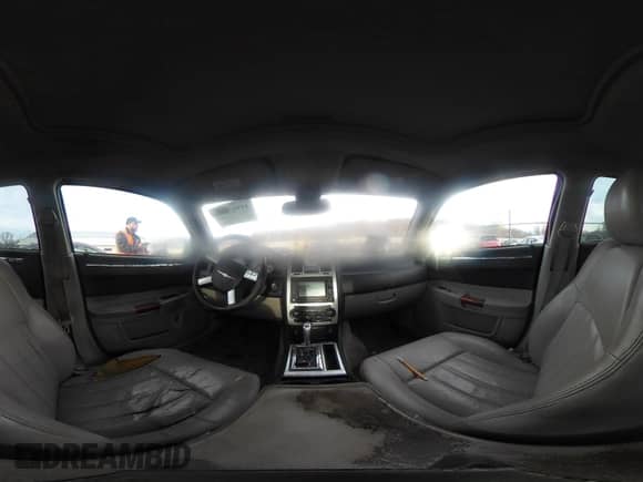 2006 Chrysler 300 C with VIN 2C3LK63H56H423161, listed as a IAAI auction lot 41947286 with 227,092 mi miles and . Bid and sale history available at DreamBid. Image 18.