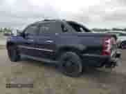 2013 Chevrolet Avalanche LTZ z VIN 3GNMCGE04DG350489, wystawiony jako Copart lot #82226825 z przebiegiem 198 732 mil mil oraz Szkoda całkowita • Salvage title. Historia ofert i sprzedaży dostępna na DreamBid. Obrazek 2.