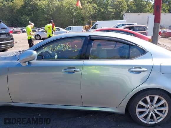 2006 Lexus IS 250 z VIN JTHCK262862000660, wystawiony jako IAAI lot #43087803 z przebiegiem 161 370 mil mil oraz . Historia ofert i sprzedaży dostępna na DreamBid. Obrazek 14.