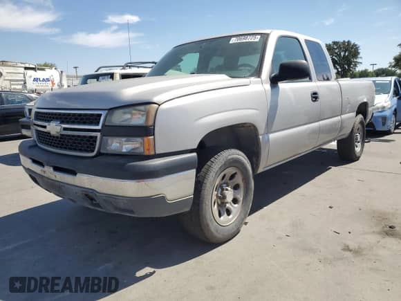 2006 Chevrolet Silverado 1500 LT1 with VIN 2GCEK19V861347691, listed as a Copart auction lot 70698725 with 335,858 mi miles and Clean title. Bid and sale history available at DreamBid. Image 1.