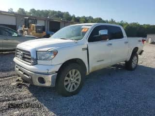 2008 Toyota Tundra Limited с VIN 5TFDV581X8X041011, выставлен на аукционе Copart как лот 64951075 с пробегом 198 653 миль миль и Списание • Salvage title. История ставок и продаж доступна на DreamBid. Изображение 1.