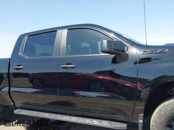 2024 Chevrolet Silverado 1500 Custom Trail Boss с VIN 3GCUDCED9RG366664, выставлен на аукционе IAAI как лот 42461763 с пробегом 1 538 миль миль и . История ставок и продаж доступна на DreamBid. Изображение 13.