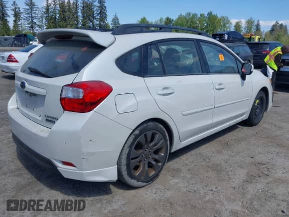 2014 Subaru Impreza Special Sports Limited z VIN JF1GPAU66E8262182, wystawiony jako IAAI lot #42153711 z przebiegiem 120 498 mil mil oraz . Historia ofert i sprzedaży dostępna na DreamBid. Obrazek 4.