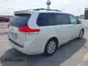 2011 Toyota Sienna XLE AAS with VIN 5TDYK3DC1BS077317, listed as a IAAI auction lot 42972865 with 314,983 mi miles and . Bid and sale history available at DreamBid. Image 4.