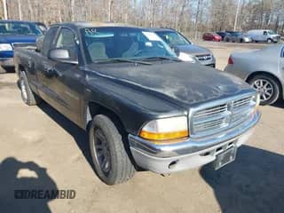 2001 Dodge Dakota with VIN 1B7GL22X11S307842, listed as a IAAI auction lot 41484381 with 154,012 mi miles and . Bid and sale history available at DreamBid. Image 1.