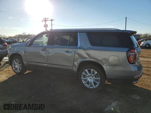 2024 Chevrolet Suburban High Country с VIN 1GNSKGKL3RR156553, выставлен на аукционе Copart как лот 78226654 с пробегом 21 558 миль миль и Списание • Salvage title. История ставок и продаж доступна на DreamBid. Изображение 2.