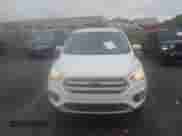 2017 Ford Escape SE с VIN 1FMCU9GD8HUB87051, выставлен на аукционе IAAI как лот 42335728 с пробегом 154 269 миль миль и . История ставок и продаж доступна на DreamBid. Изображение 12.
