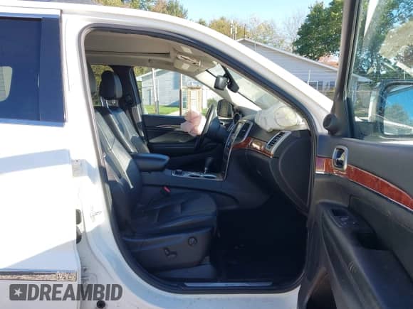 2012 Jeep Grand Cherokee Limited z VIN 1C4RJFBGXCC342513, wystawiony jako IAAI lot #43416360 z przebiegiem 173 799 mil mil oraz . Historia ofert i sprzedaży dostępna na DreamBid. Obrazek 5.