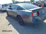 2012 Ford Mustang Premium с VIN 1ZVBP8AM8C5263572, выставлен на аукционе IAAI как лот 43198172 с пробегом 154 069 миль миль и . История ставок и продаж доступна на DreamBid. Изображение 3.