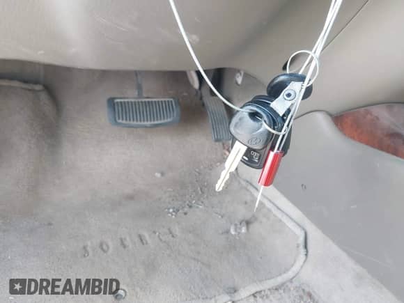 2004 Hyundai Sonata GLS z VIN KMHWF35H04A044178, wystawiony jako IAAI lot #42937243 z przebiegiem 170 893 mil mil oraz . Historia ofert i sprzedaży dostępna na DreamBid. Obrazek 11.