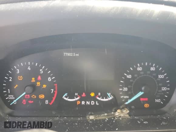 2021 Ford Explorer z VIN 1FMSK7BH8MGC33521, wystawiony jako Copart lot #81257655 z przebiegiem 77 902 mil mil oraz Nie do naprawy • Non repairable. Historia ofert i sprzedaży dostępna na DreamBid. Obrazek 9.