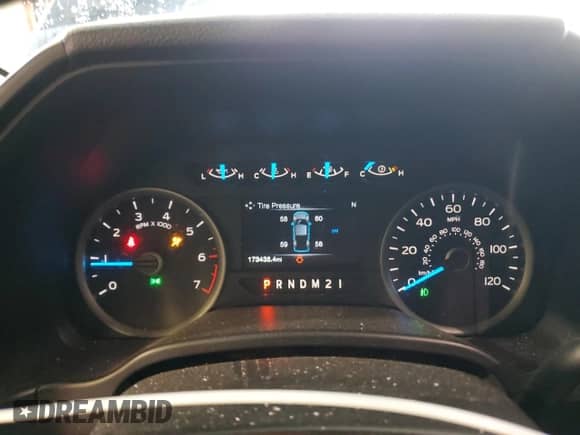 2017 Ford F-150 XL z VIN 1FTEW1EP2HFC49067, wystawiony jako Copart lot #83994665 z przebiegiem 173 435 mil mil oraz Szkoda całkowita • Salvage title. Historia ofert i sprzedaży dostępna na DreamBid. Obrazek 9.