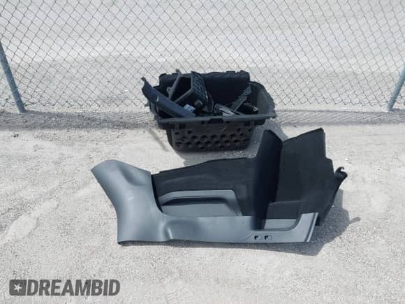 2021 Tesla Model Y Long Range с VIN 5YJYGAEE8MF207493, выставлен на аукционе IAAI как лот 43261396 с пробегом 49 440 миль миль и . История ставок и продаж доступна на DreamBid. Изображение 12.