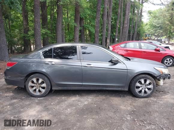 2008 Honda Accord EX z VIN 1HGCP36778A067961, wystawiony jako IAAI lot #42495839 z przebiegiem 144 695 mil mil oraz . Historia ofert i sprzedaży dostępna na DreamBid. Obrazek 13.