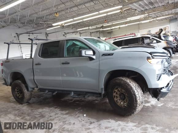 2024 Chevrolet Silverado 1500 Custom Trail Boss с VIN 3GCUDCEDXRG355740, выставлен на аукционе IAAI как лот 42147056 с пробегом 12 987 миль миль и . История ставок и продаж доступна на DreamBid. Изображение 13.
