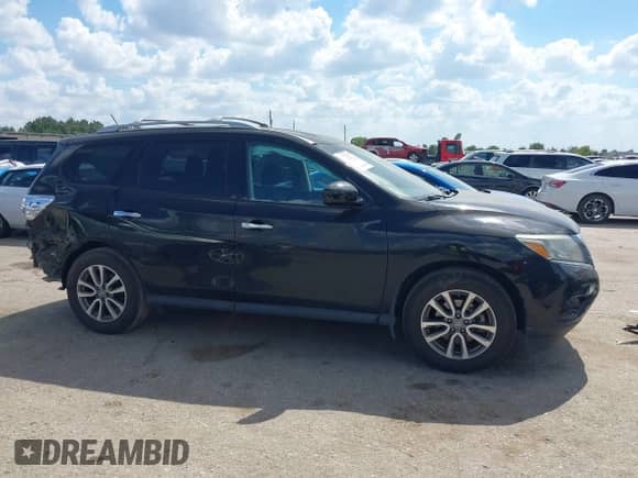 2014 Nissan Pathfinder S with VIN 5N1AR2MN0EC674081, listed as a IAAI auction lot 43403625 with 82,058 mi miles and . Bid and sale history available at DreamBid. Image 14.