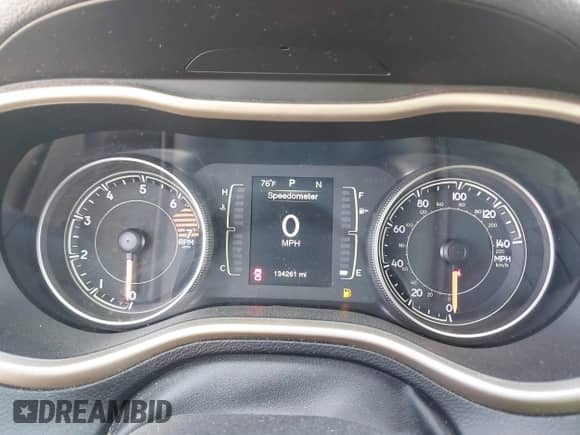 2016 Jeep Cherokee Latitude с VIN 1C4PJMCB1GW131400, выставлен на аукционе IAAI как лот 43383517 с пробегом 134 261 миль миль и . История ставок и продаж доступна на DreamBid. Изображение 7.