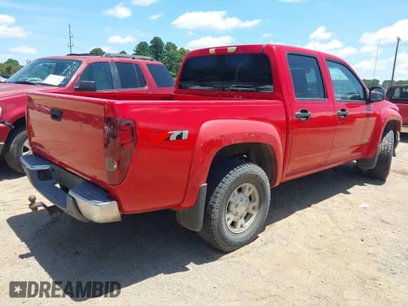 2005 Chevrolet Colorado 1SE LS Z71 z VIN 1GCDS136X58155035, wystawiony jako IAAI lot #42634665 z przebiegiem 321 139 mil mil oraz . Historia ofert i sprzedaży dostępna na DreamBid. Obrazek 4.