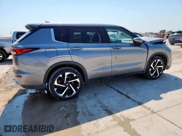 2023 Mitsubishi Outlander SE z VIN JA4J3UA81PZ057833, wystawiony jako Copart lot #68047125 z przebiegiem 32 599 mil mil oraz Szkoda całkowita • Salvage title. Historia ofert i sprzedaży dostępna na DreamBid. Obrazek 3.