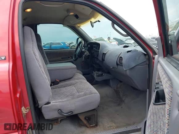 1998 Dodge 1500 with VIN 1B7HC16Y9WS729785, listed as a IAAI auction lot 42330849 with 166,969 mi miles and . Bid and sale history available at DreamBid. Image 5.