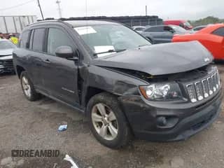 2017 Jeep Compass High Altitude z VIN 1C4NJDEB9HD112370, wystawiony jako IAAI lot #43035905 z przebiegiem 128 039 mil mil oraz . Historia ofert i sprzedaży dostępna na DreamBid. Obrazek 1.