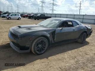 2021 Dodge Challenger R/T Scat Pack Widebody z VIN 2C3CDZFJXMH536126, wystawiony jako Copart lot #66005325 z przebiegiem 28 483 mil mil oraz Szkoda całkowita • Salvage title. Historia ofert i sprzedaży dostępna na DreamBid. Obrazek 1.