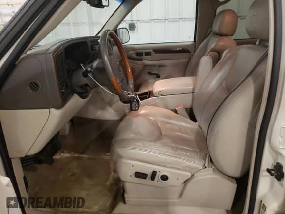 2004 Cadillac Escalade ESV Platinum Edition с VIN 3GYFK66N34G145202, выставлен на аукционе Copart как лот 59467275 с пробегом 208 940 миль миль и Чистый • Clean title. История ставок и продаж доступна на DreamBid. Изображение 7.