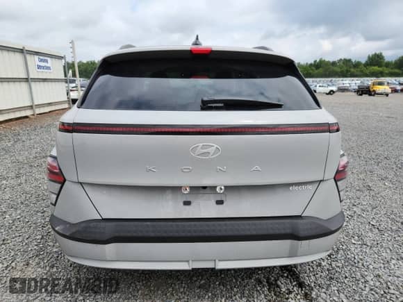 2025 Hyundai Kona SEL с VIN KM8HC3A65SU027183, выставлен на аукционе Copart как лот 64397365 с пробегом 4 114 миль миль и Списание • Salvage title. История ставок и продаж доступна на DreamBid. Изображение 6.