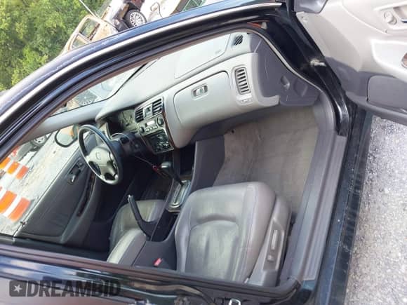 2001 Honda Accord EX с VIN 1HGCG16541A046736, выставлен на аукционе IAAI как лот 42772821 с пробегом 183 329 миль миль и . История ставок и продаж доступна на DreamBid. Изображение 5.