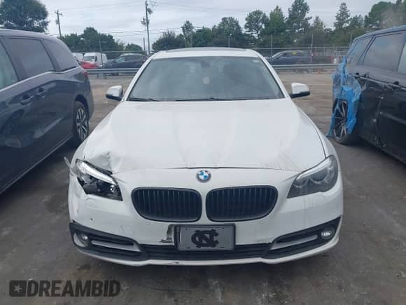 2016 BMW 5 Series 528i xDrive z VIN WBA5A7C50GG644521, wystawiony jako IAAI lot #43371837 z przebiegiem 115 542 mil mil oraz . Historia ofert i sprzedaży dostępna na DreamBid. Obrazek 12.