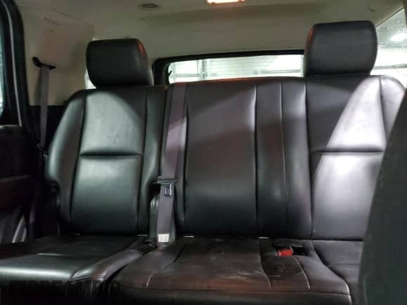 2014 Chevrolet Tahoe Commercial z VIN 1GNSK2E02ER141217, wystawiony jako Copart lot #84096704 z przebiegiem 213 255 mil mil oraz Nie do naprawy • Non repairable. Historia ofert i sprzedaży dostępna na DreamBid. Obrazek 10.