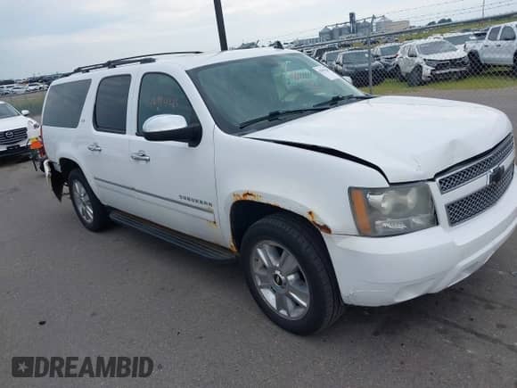 2010 Chevrolet Suburban LTZ с VIN 1GNUKKE30AR165187, выставлен на аукционе IAAI как лот 42994203 с пробегом 235 590 миль миль и . История ставок и продаж доступна на DreamBid. Изображение 1.