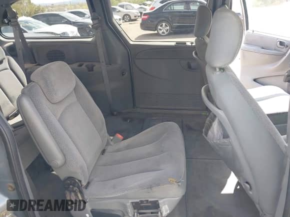 2005 Dodge Caravan SXT with VIN 2D4GP44L75R193138, listed as a IAAI auction lot 42073429 with 206,915 mi miles and . Bid and sale history available at DreamBid. Image 8.